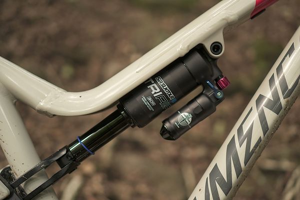 test amortisseur suntour vtt