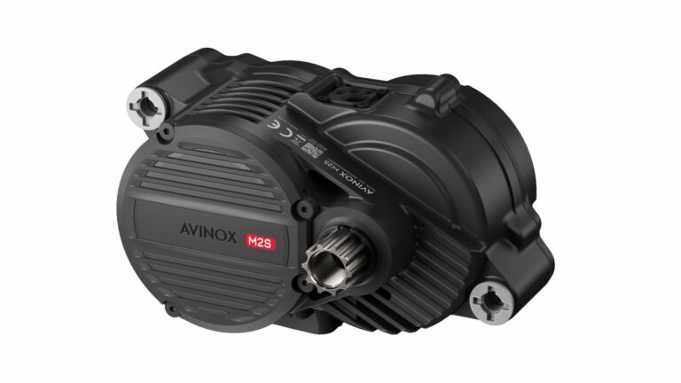 photo du moteur dji avinox m2s tout petit et très puissant