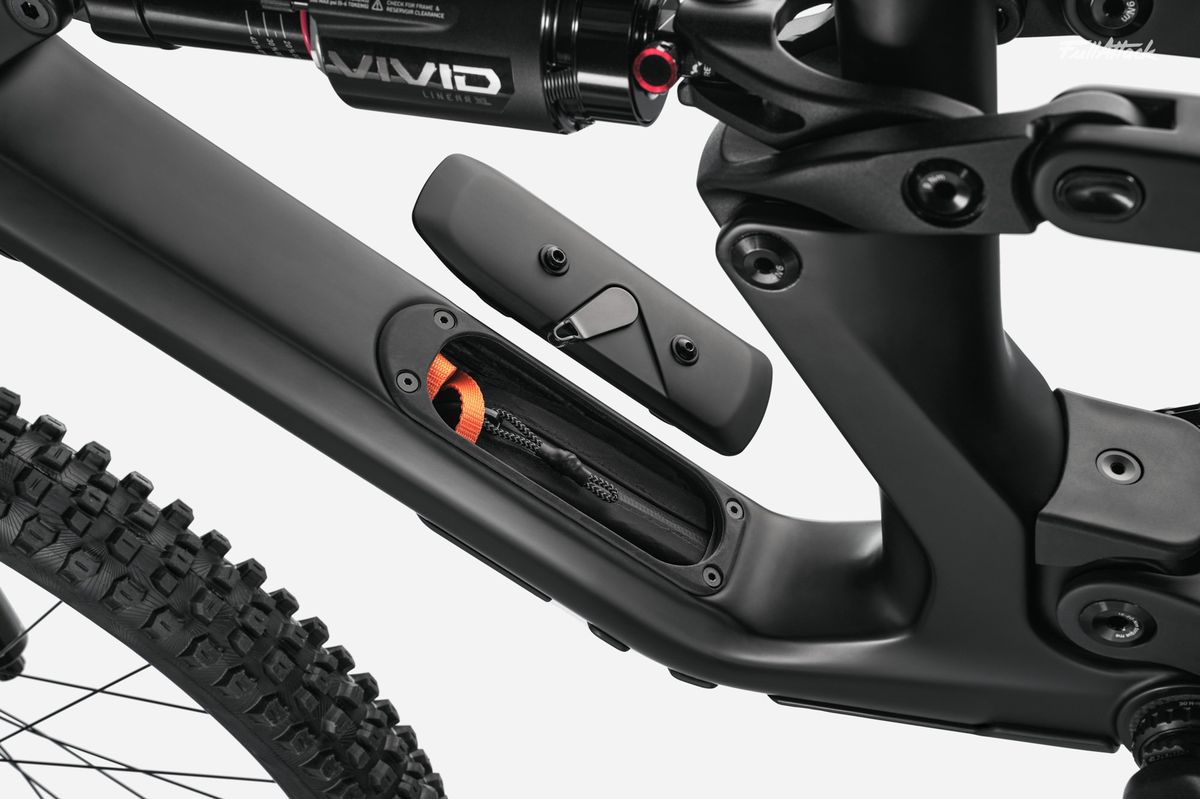 image de la boite de rangement integrée au cadre du cannondale bad habit