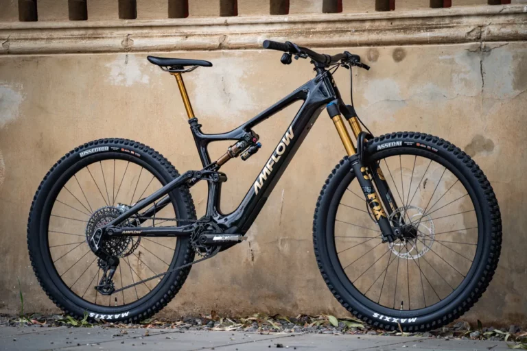 photo du vtt electrique amflow avinox
