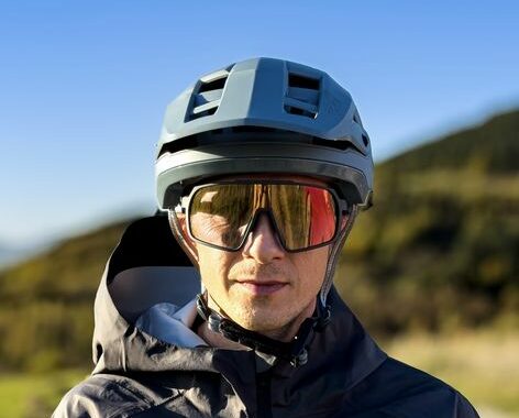 casque porté vue de face sur un modèle