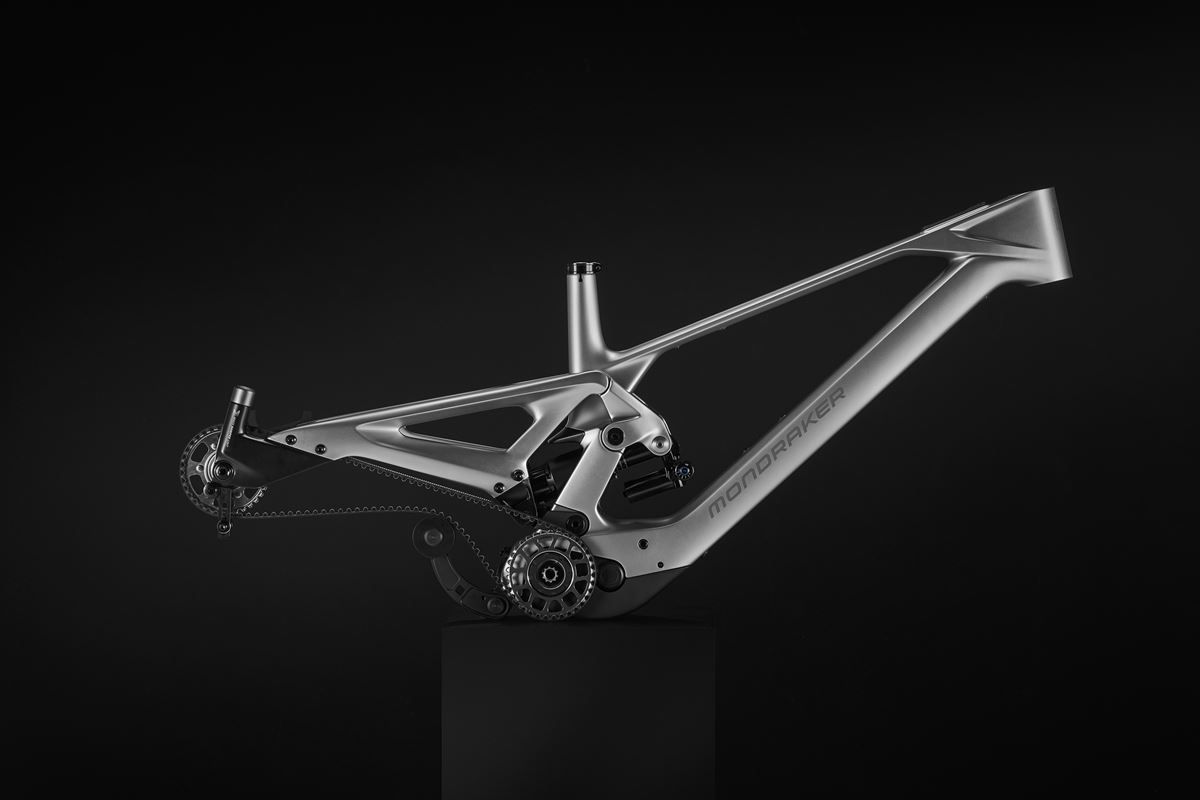 cadre vtt mondraker equipe du moteur avinox a boite de vitesse