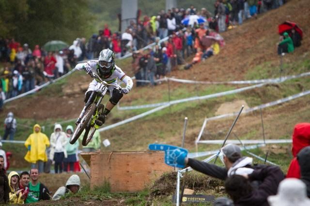 photo de Sam Hill en action