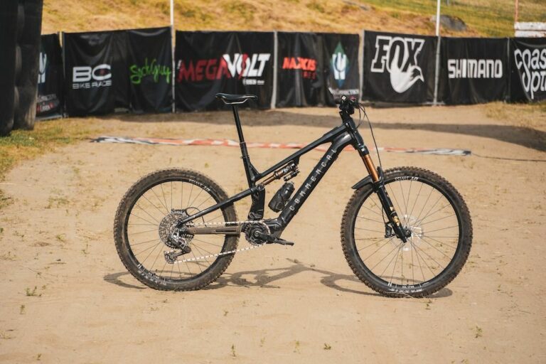photo du nouveau vtt electrique commencal meta power sx avinox m2s
